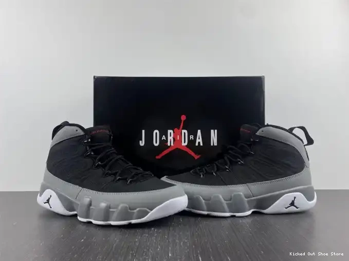 Kicked Out Shoe Store CT8019-060 Particle Grey 9 Retro Jordan 0527